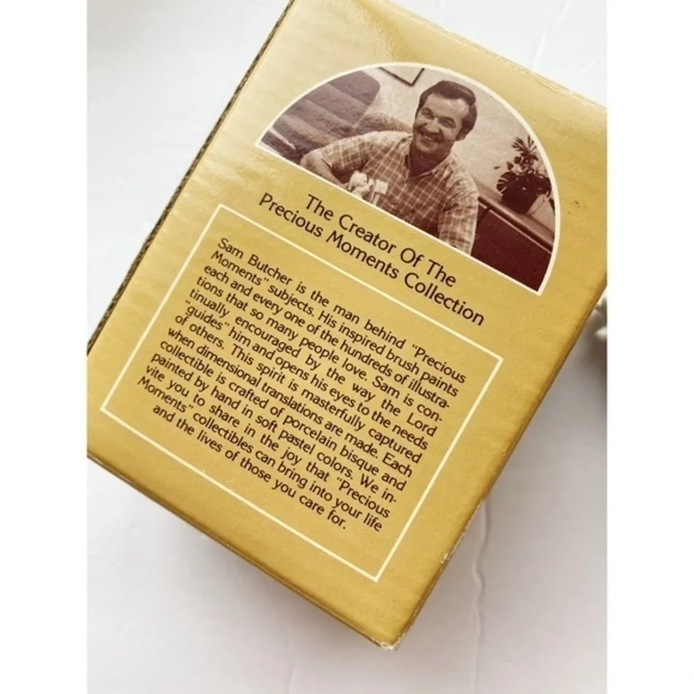 Vintage 1988 Precious Moments Smile Ornament